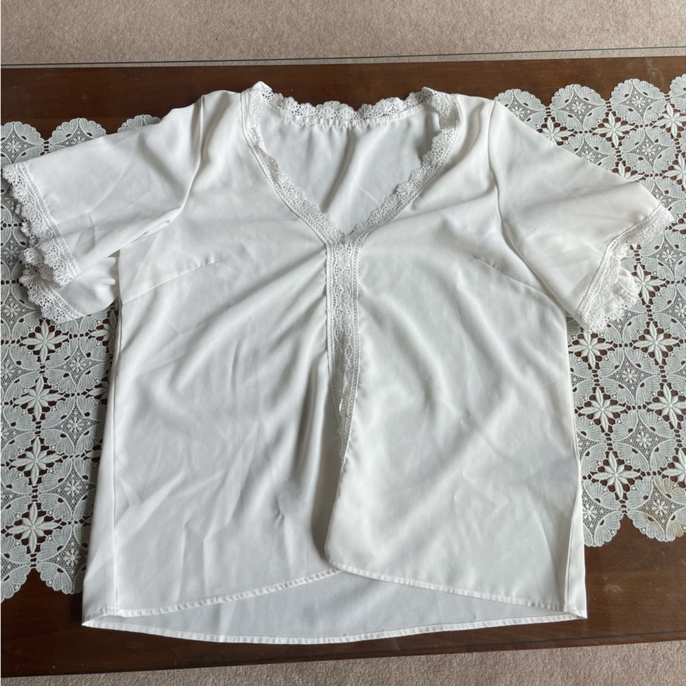 Elegant White Lace Trim Blouse